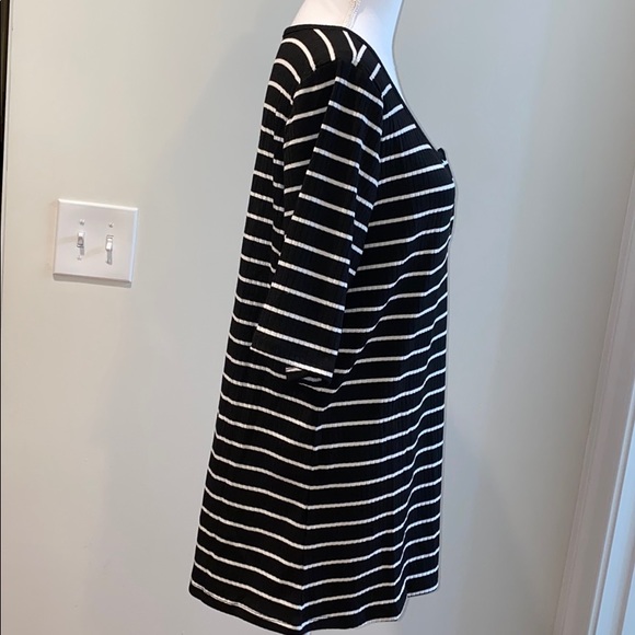 Torrid Henley - Picture 6 of 7